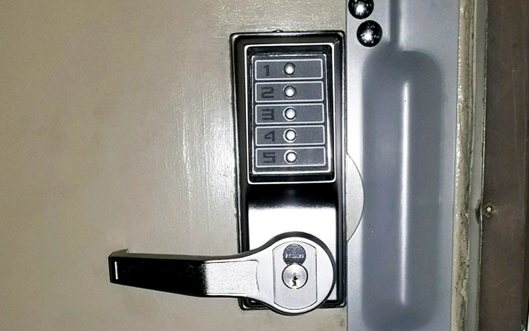 Charlotte mobile locksmith provide 24 hour service in Charlotte, NC Charlotte mobile locksmith provide 24 hour service in Charlotte, NC